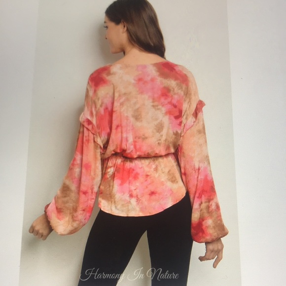 🫐 Overlap tie dye top in rose - Picture 3 of 4